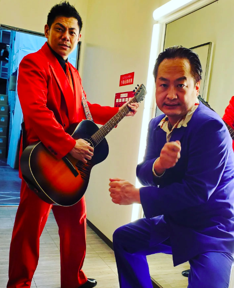 太田芳伸（左）と松浦真也（右）