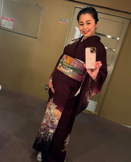 妊娠中の桂紗綾