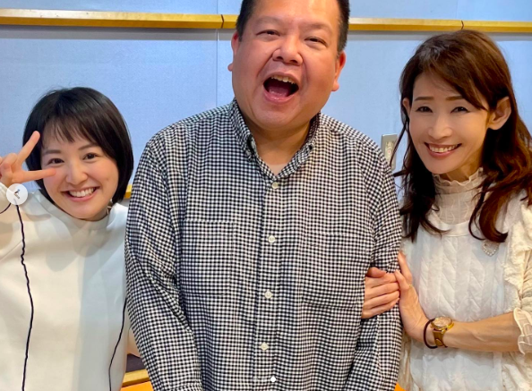 毎日放送の女子アナと今別府直之（中央）