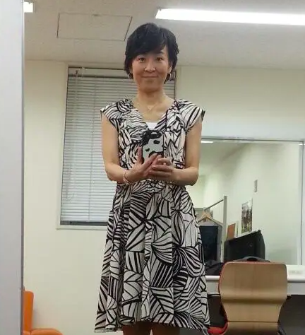 SNSに自撮りを載せる元村有希子