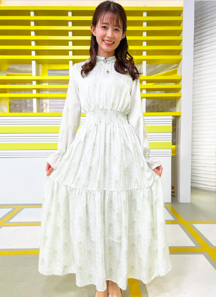 お嬢様風コーデの大家彩香
