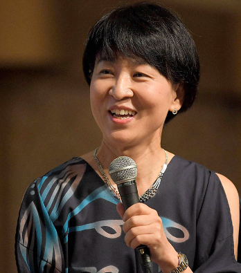 世論フォーラムに参加する元村有希子