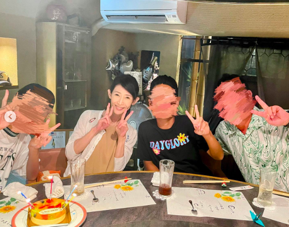 武川智美と旦那（右）と息子