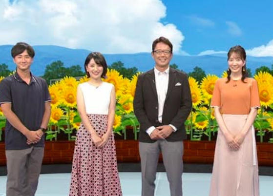 甲子園への道に出演する東留伽（左から2番目）