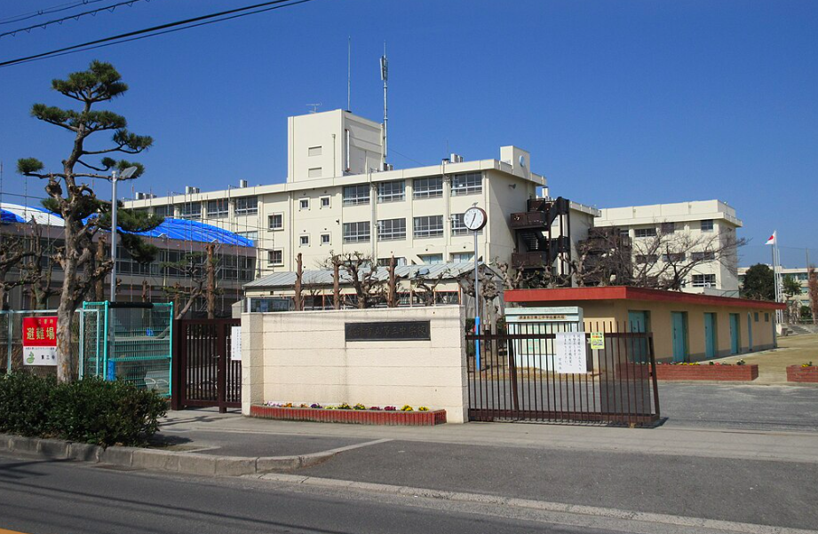 摂津市立第三中学校