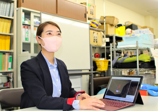 早稲田大学大学院に通っている頃の市川いずみ