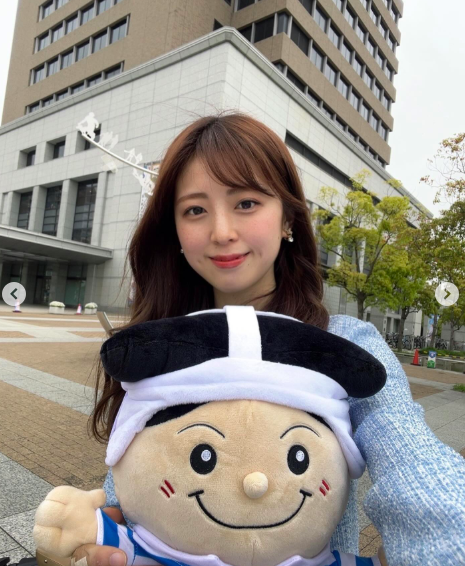 東大阪市役所前での竹内千景