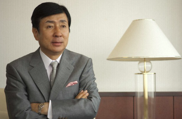 手嶋龍一に息子はいる？妻は元NHKディレクター？父や兄弟に高校・大学の学歴も調査！